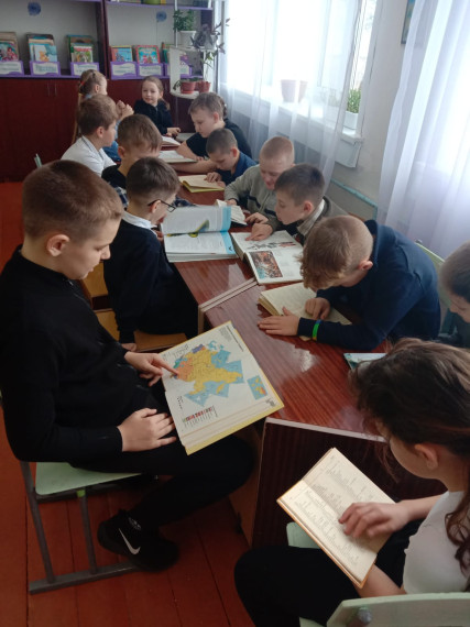 Ищите мудрость в словарях…..